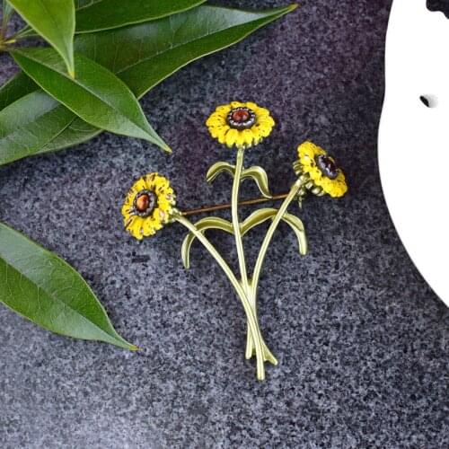 Vintage Sunflower Brooches For Women Elegant Retro Cute Flowers Plant Pins Corsage Female Jewelry Accessories Classic