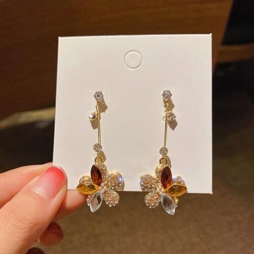 2020 New Fashion Long Sweet Elegant Temperament Drop Earrings Contracted Trend Shiny Crystal Flowers Women Earrings Jewelry