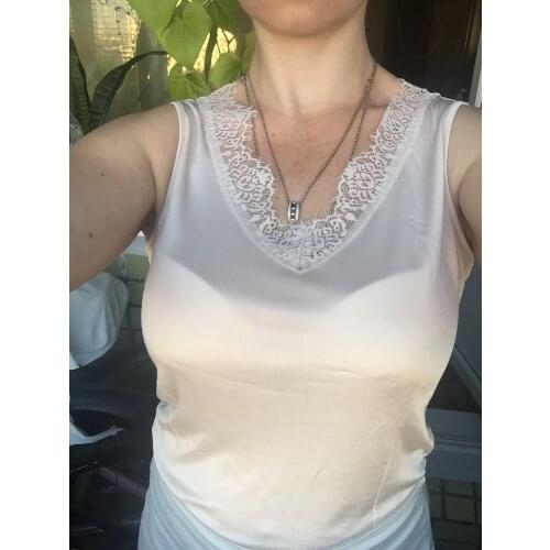 Nature Silk Ladies Lace Vest Slim Sexy Elegant Camisoles V-Neck Eyelash Side Bottoming Female Tanks Real Silk Sling Tops