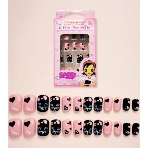 24pcs/Box Children Press On False Nail Tips Cartoon Full Cover Kid Pink Black Heart Fake Nail Tips Art for Little Girls Manicure