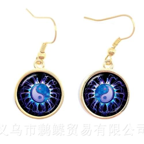 2018 New Black And White Symbol Jewelry Yin Yang Glass Earrings Pendant Natural Rustic Trendy Symbolizing Harmony