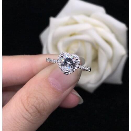 AU750 18K White Gold Hearts & Arrows 1Ct Heart Shape D VVS1 Moissanite Diamond Ring Engagement Ring for Her G18K