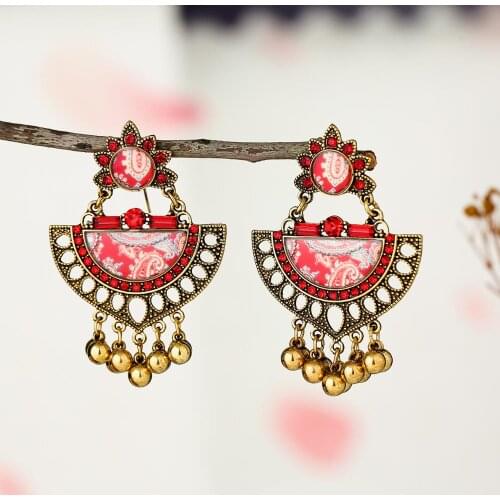 New Temperament Earrings Fashion Wild Female Atmosphere Bihemia Ethnic Style Photo Souvenir Jewelry