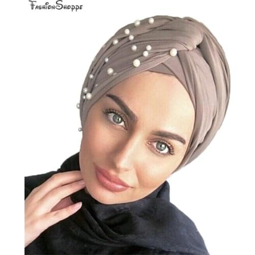 New Muslim Suede Turban Caps Twist Velvet Pearls Turban Bonnet Woman Indian Hat Winter Turban Femme Musulman Headband