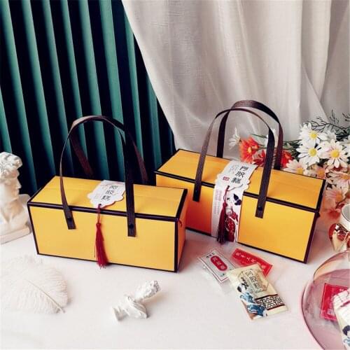 Box for a gift candy box Holiday favors for guests Newborn gift Wedding gifts for guests wedding distributions baptism candy con