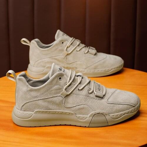 Mahatu Walking Shoes