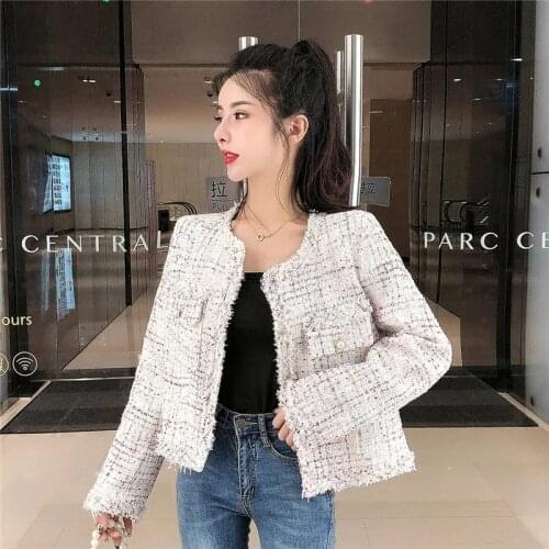 Tweed Short Jacket For Women Vintage Temperament Pearl 2021 Spring Autumn Wild Korean Fashion Small Coat Elegant Slim Outerwear