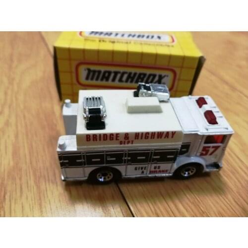 MATCHBOX 1/64 MB229 Auxiliary Power Truck Collection Metal Die-cast Simulation Model Cars Toys