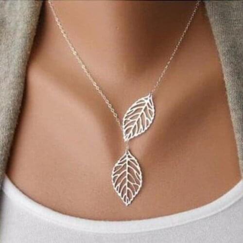 2018 New Cute Double Maple Pendant Necklace Womens Office Womens Double Leaf Jewelry Wholesale Cute Maple Leaf