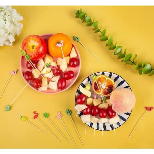 100Pcs Disposable Bamboo Wood Cocktail Picks Fruit Forks Cocktail Sticks Picks Cake Forks Dessert Forks Fruits Toothpicks