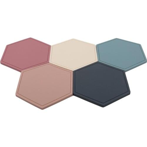 Creative Silicone Coasters Anti Slip Heat-insulated Cup Mats Chic Hexagon Hollow Cups Mugs Pad INS Home Decoration 1pc
