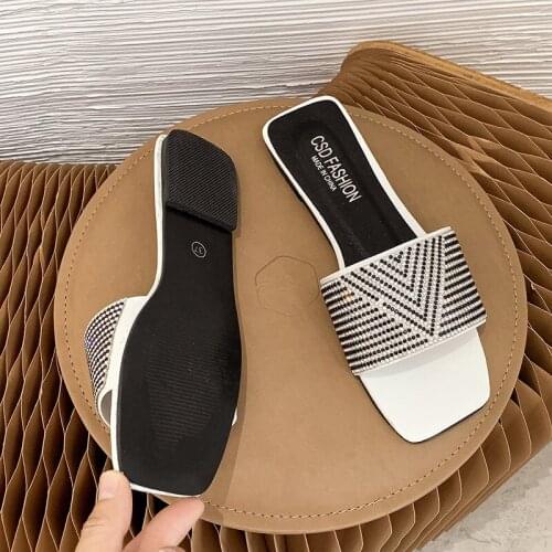 Black White Color Women Slippers Sandals Shoes Antiskid Flat Sole Slippers Woman Big Size Sandals Slides Beach Shoes