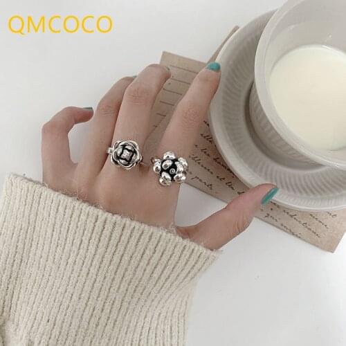 QMCOCO Vintage Punk Design 925 Silver Elegance Classic Flower Rings Fine Jewelry For Women Fashion Creative Party Accessories