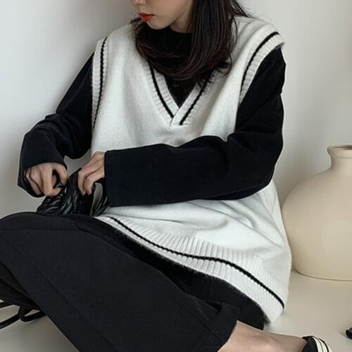 Womens Sweater Vest Korean Style 2021 Knitted Sweater Oversized Pullover Tops V Neck Student Sleeveless Girl Vintage Streetwear