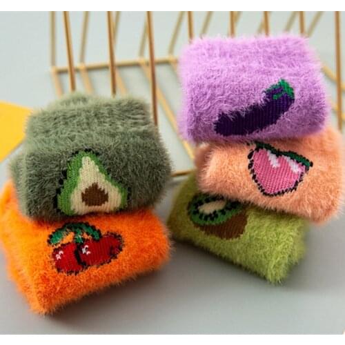 New Fashion Product for Winter 2020: Warm and Thickened Fruit Coral Velvet Middle Stockings Lovely 2 or 5 Pairs / Pack