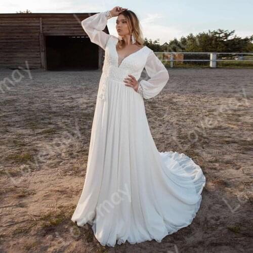 Chiffon Long Sleeves Plus Size Beach Wedding Dress 2021 Elegant V-neck Neckline A-Line Lace Appliques Button Boho Bridal Gowns