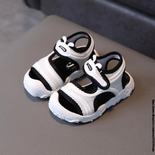 Summer new boys sandals children anti-kick soft bottom cozy children shoes 0-5 years old baby cute cartoon sandals