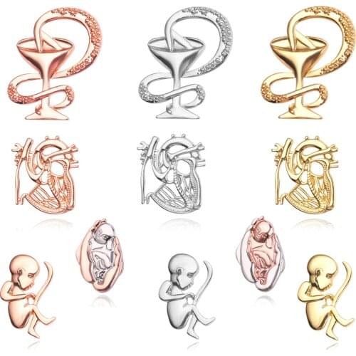 Fashion Nurse Brooch Cute Pins Metal Gift Medical Doctors Nurse Red Enamel Pin Badge Women Men Jewelry Gif