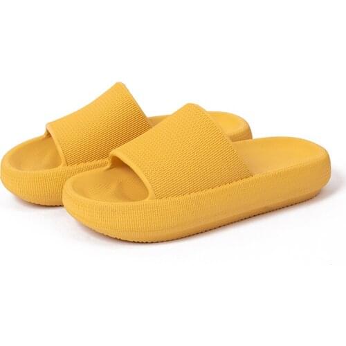 Japan Pillow Slides Slippers Comfy Shoes Non-slip Bathroom Home Shoes Thicked Bottom Slippers Slides 2021 Summer Couple Sandals