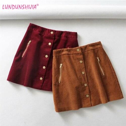 LUNDUNSHIJIA 2019 Spring Summer Harajuku Ladies School Short Skirt Fashion Corduroy High Waist A-line Button Mini Skirts