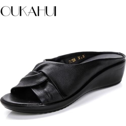 OUKAHUI Women's Flip Flops