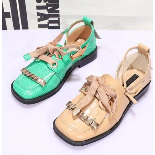 New Women Shoes Girls Chain Flats Woman Tassel Brand Shoes Ladies Square Toe Shoes Female White Shoes Leather Shoes Mary Jane