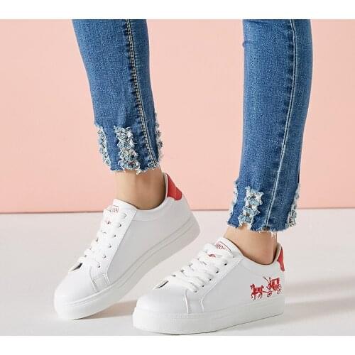 2019 New Shoes Women Sneakers carriage print women running Skateboarding shoes Classic Shoes Female girl ST467