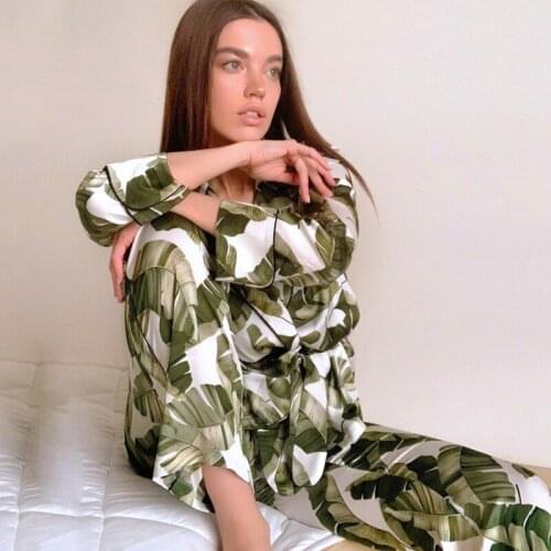 Womens Pajamas Hawaiian Banana Leaf Print Ladies Long Sleeve Simple Homewear 2 Piece Set Women Sleepwear Home Suit Bathrobe