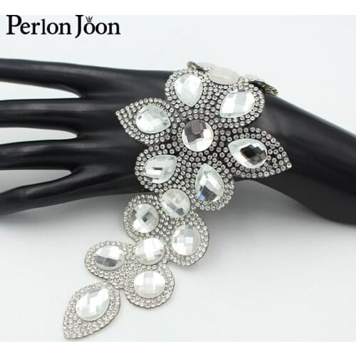 1pcs Shiny large glass rhinestone applique hot fix glass crystal oval patch DIY bridal headdress belt accessory decoration TR139