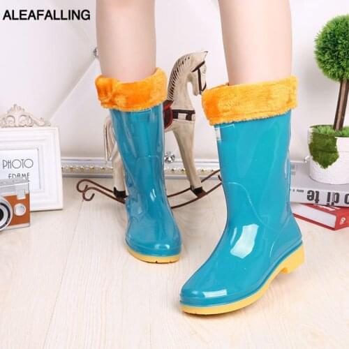 Winter Womens Mid-Tube Rainshoes Cotton Wool Mouth Revers Rain Boots Liner Removable Washable Four Seasons Universal Rain Shoes