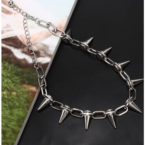 New Rivets Chokers Punk Goth Handmade Alloy Material Choker Necklace Silver Spike Rivet Necklace Rock Gothic Chokers