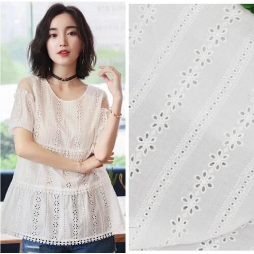 LASUI 2019 NEW 3 M=1 piece M0048 Cotton vertical stripes hollow skin-friendly beautiful cotton embroidery fabric