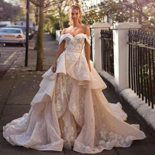 2020 Off Shoulder Mermaid Wedding Dresses With Detachable Train Vintage 3D Flowers