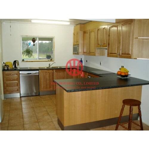 Modern elegant solid wood kitchen cabinet with excellent design and quality shipping by sea