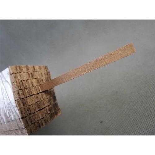 40STRIP LUTHIER FIGURED BINDING XL-18,Measures 6mm x1.5mm thick and 810mm long