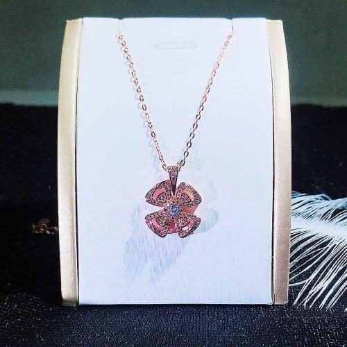 QTT Jewelry Pendants