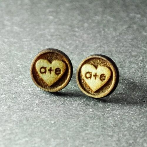 Stud earring , stud earring in handmade , custom earring , wooden