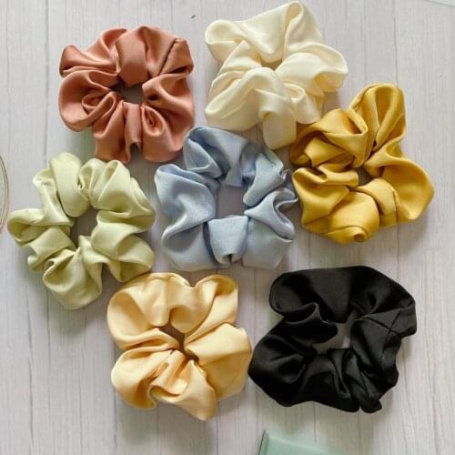 2021 Korean Fashion Satin Scrunchies For Women Solid Color Hair Tie Girls Elasitc Silk Hair Band Ponytail Holder Hair Accessorie