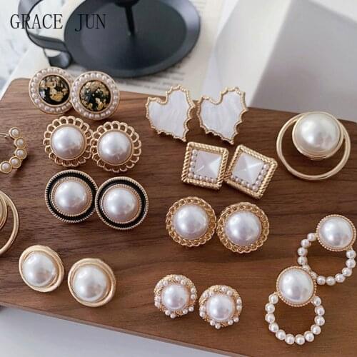 GRACE JUN Korean Style Simulated Pearl Big Round Clip on Earrings Non Pierced Baroque Pearl Ear Clip for Women Jewelry Wholesale