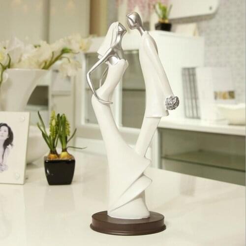 Modern creative couple statuette Wedding ornaments,Character sculpture,Newly-married souvenir,Valentines gift,Partner statue