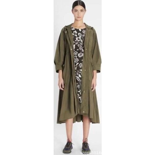 2021 spring and summer Max round neck black and white print 3 / 4 sleeve hem pleated slim lace up silk dress