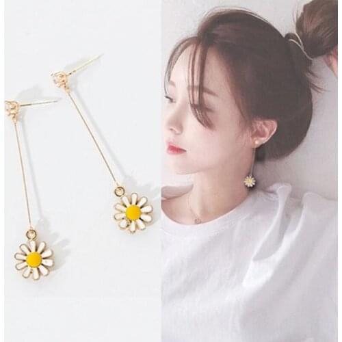 MESTILO Korean Geometric Round Long Fringed Drop Oil Daisies Plant Dangler Earrings For Woman Classic Fashion Jewelry Party Gift