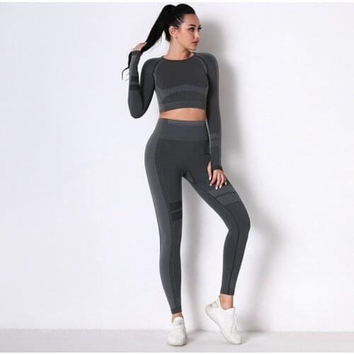 2021 New Sports Tight-fitting Running Breathable Knitted Seamless Yoga Wear Long-sleeved Fitness Womens Yoga Suit