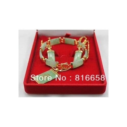Green Natural Jade Necklace Bracelet Earring Set