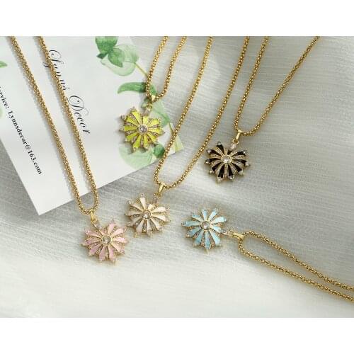 HECHENG,Stone Heart Necklace,For Women Gold Pendant Necklace,Crystal Zircon Jewelry,Valentines Day Gift