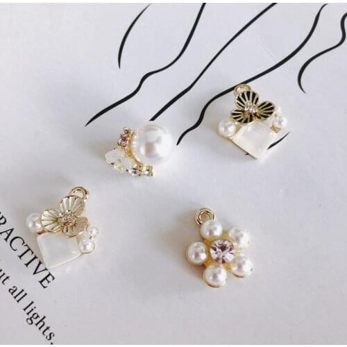 DIY alloy plating jewelry accessories wholesale simple atmosphere inlaid pearl flower pendant earring material accessories