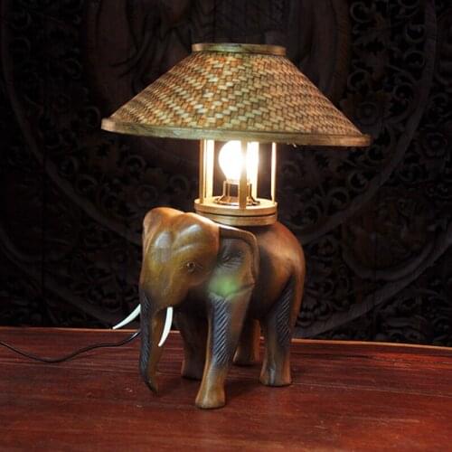 Solid Wood Elephant Table Lamp Creative Bedroom Bedside Table Light Carving Small Animal Lamp Handicraft Decorative Desk Lamps