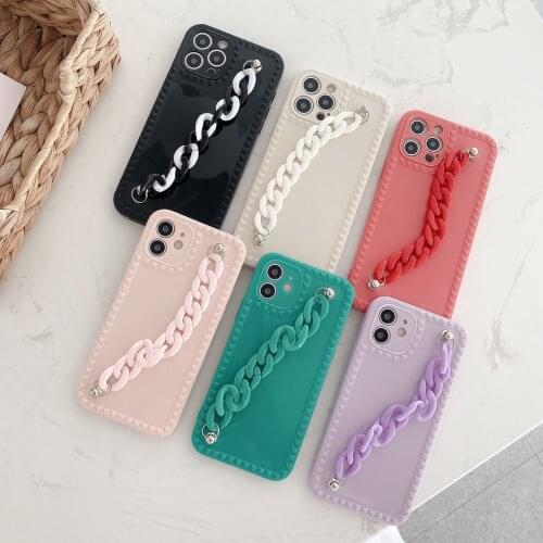 Suitable for iPhone Soft Shell Chain Love Wristband Suitable for iPhone 7 8 plus x xs xr 11 12 pro max mobile phone case