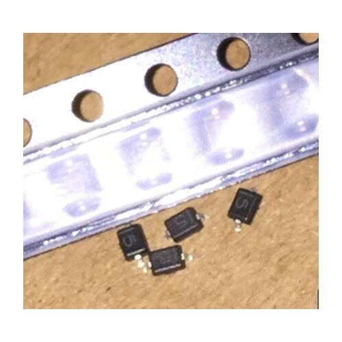 100PCS RB751V-40 RB751 RB751V-40TE-17 RB751V40T1G MARKING 5 SOD-323 0805 SMD Schocket Diode