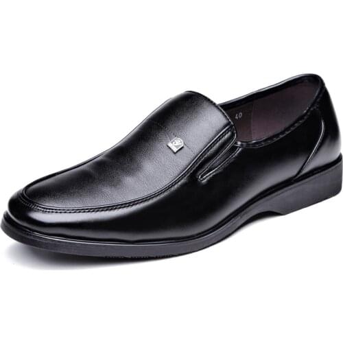 Plus Size Classic Men Leather shoes Round Toe Dress shoes Men office shoes Black Business Formal shoes Genuine Leather Men shoes